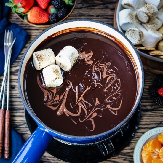 dark chocolate fondue bar