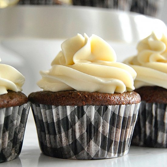 Mexican Hot Chocolate Cupcakes