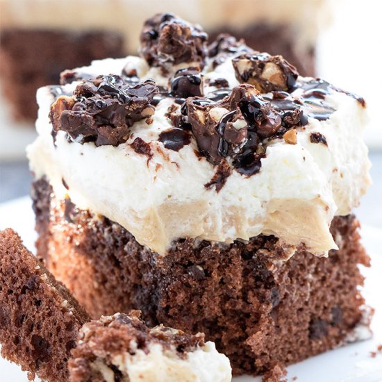 Reese’s Peanut Butter Poke Cake