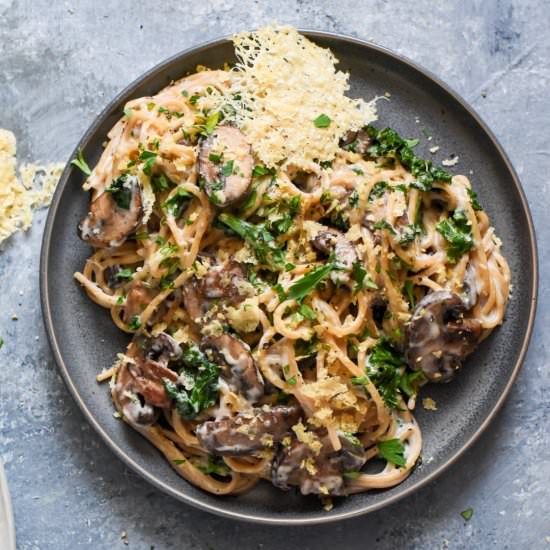 Weeknight Mushroom Kale Pasta