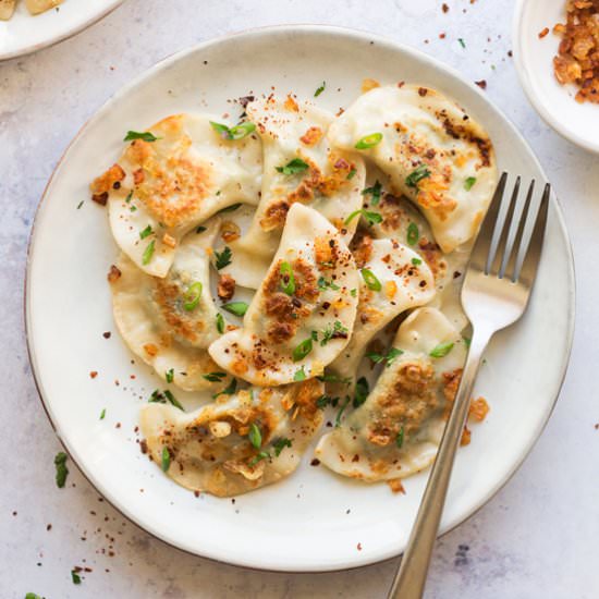 Spinach and vegan ricotta pierogi