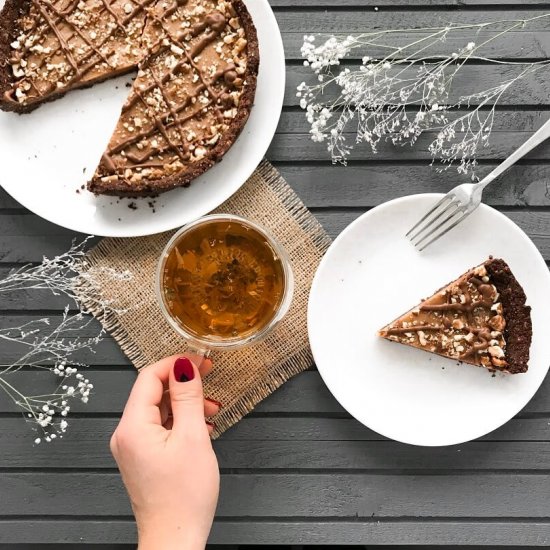 Vegetarian tart with peanut butter