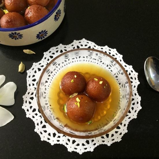 Bread Gulab Jamuns