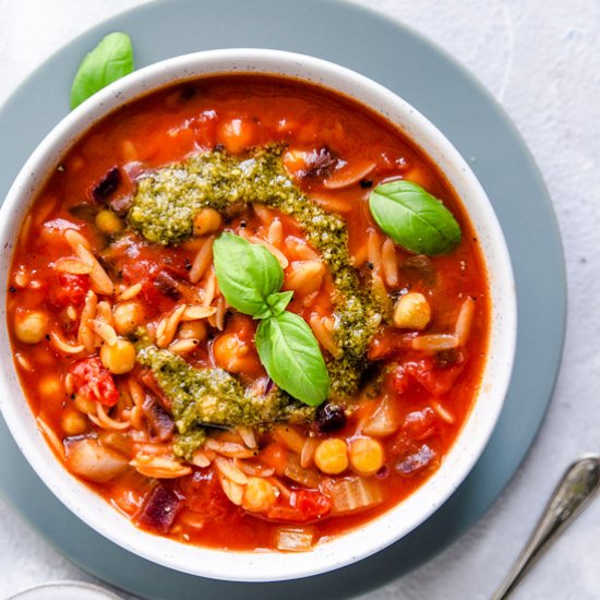 Orzo and tomato soup