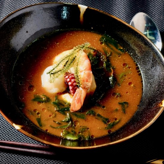 Sake steamed seafood in red miso