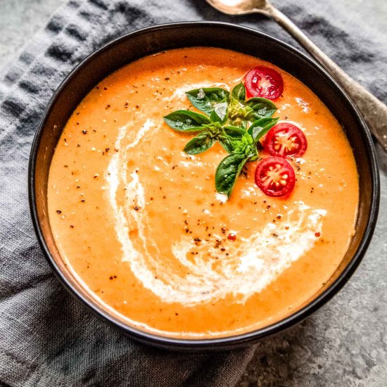 30-Minute Tomato Bisque Soup