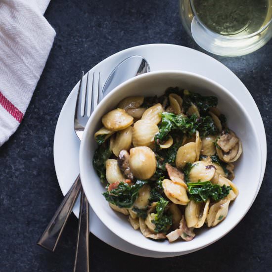 Pasta with Bacon, Mushrooms + Kale