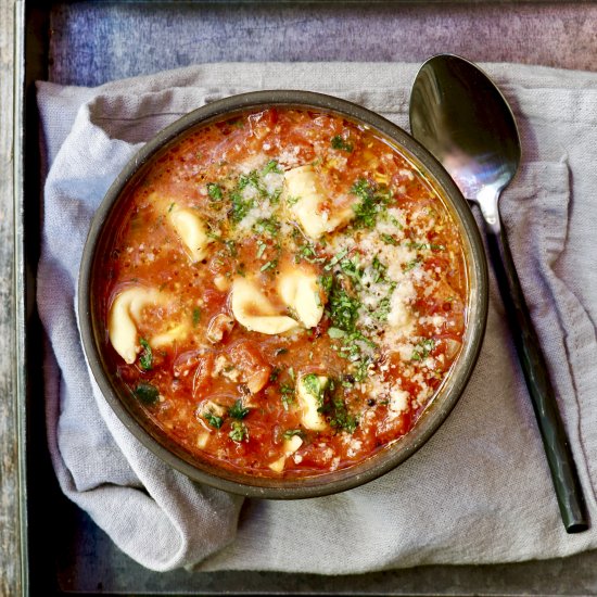 Tuscan Tortellini Soup