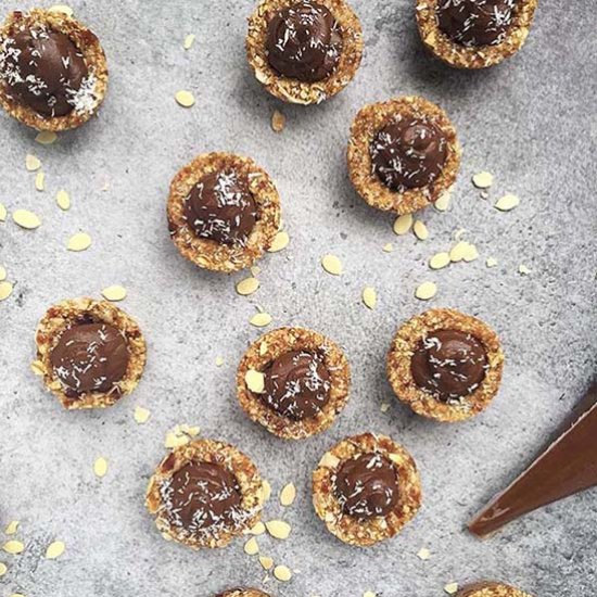 No Bake Mini Chocolate Mousse Tarts