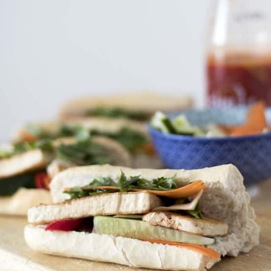 Vegan tofu banh mi