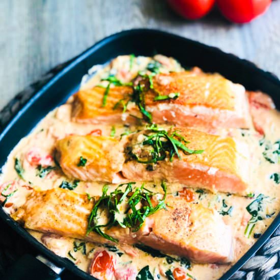 Creamy Salmon with Tomato & Spinach