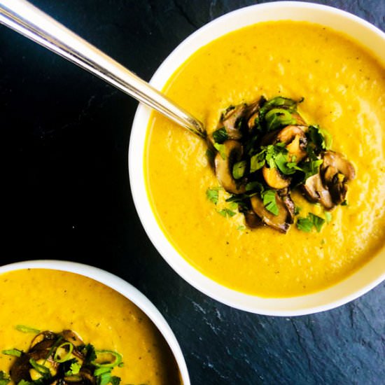 Curry Coconut Cauliflower Soup