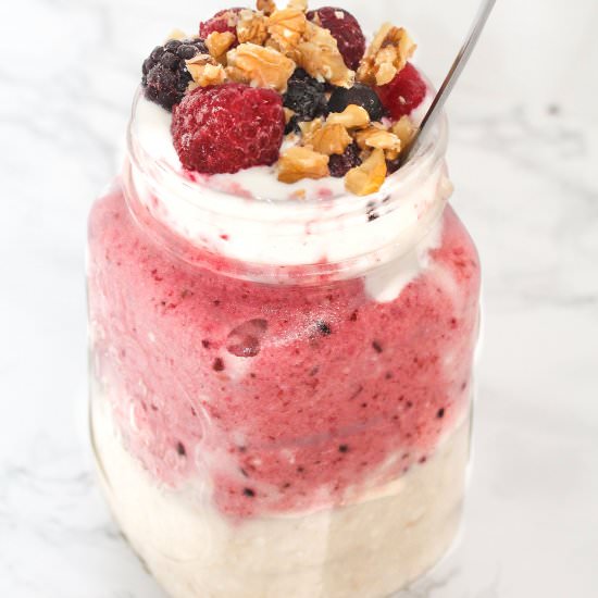 Strawberry Oats Breakfast Jar