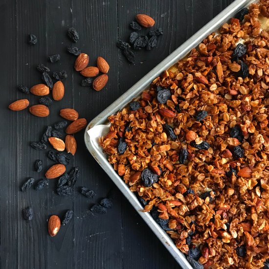 Homemade Almond and Raisin Granola