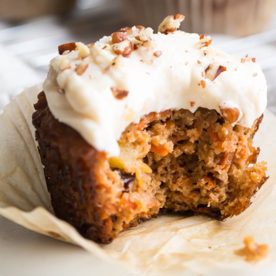 Paleo Carrot Cake Cupcakes