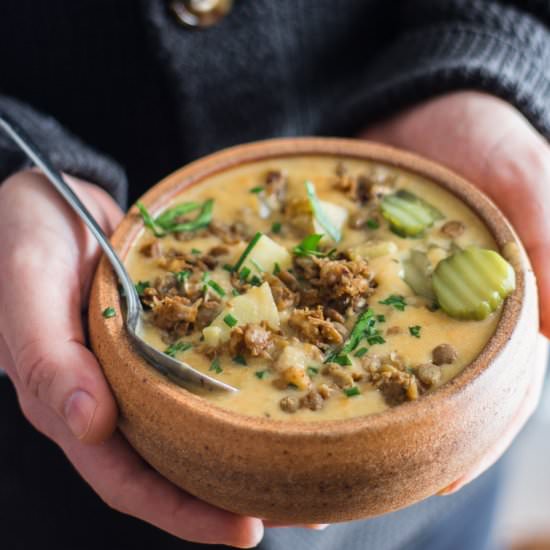 Vegan Cheeseburger Soup