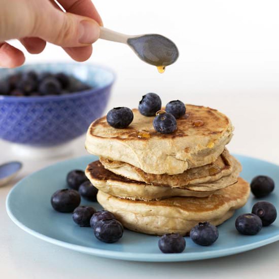 Vegan peanut butter banana pancakes