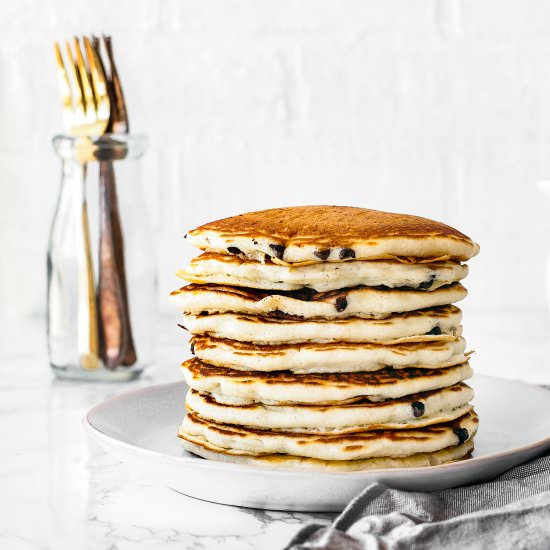 Eggless Chocolate Chip Pancakes