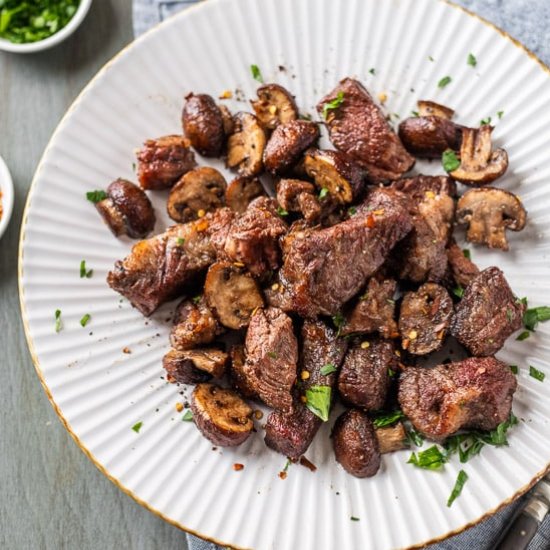 air fried steak bites with mushroom