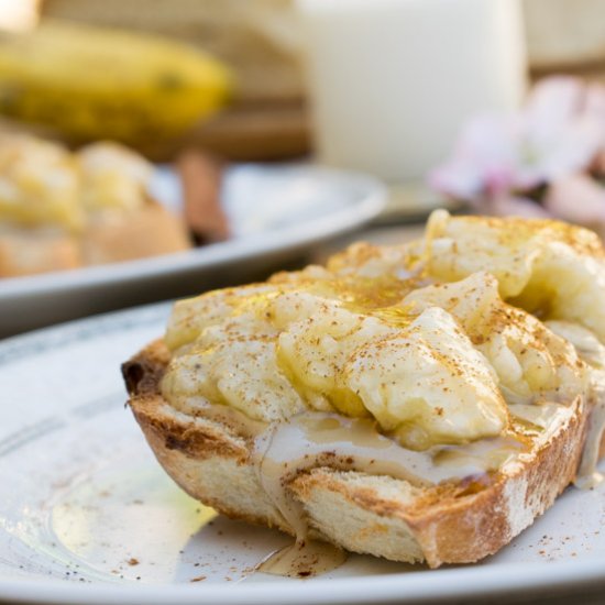 Tahini-Banana Breakfast Toast