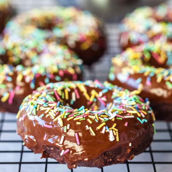 Healthy Vegan Chocolate Donuts