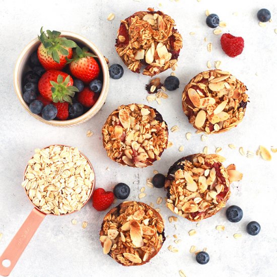 Baked Berry Oatmeal Cups