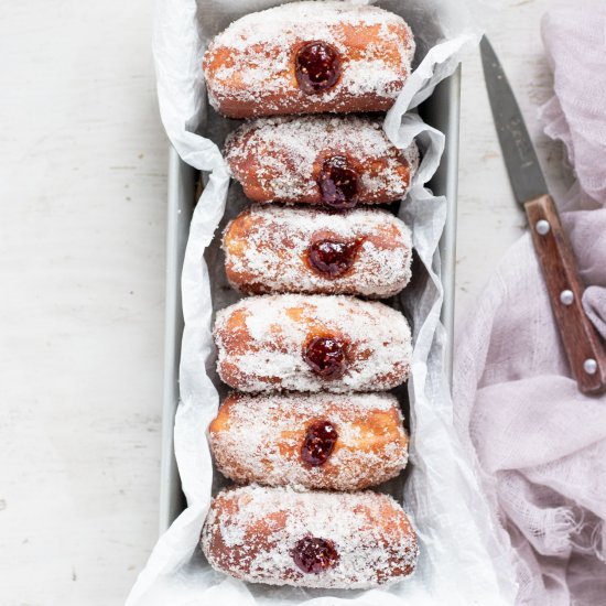 Lavender beignets with fig filling