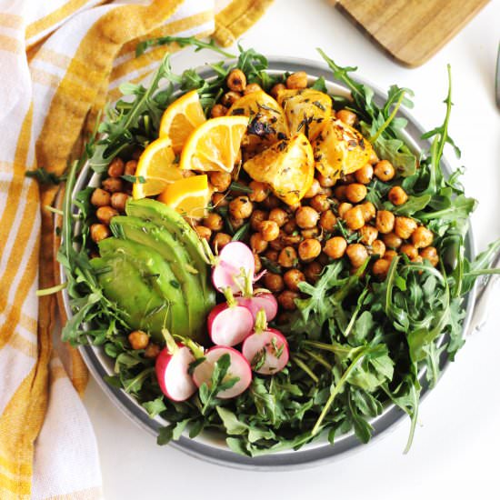 Arugula salad with crispy chickpeas