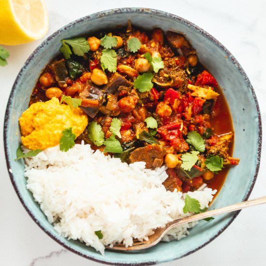 30-MINUTE CHICKPEA & EGGPLANT STEW