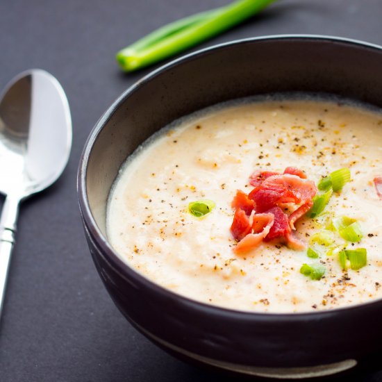 Instant Pot Cauliflower Bacon Soup