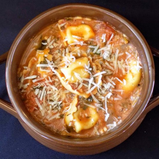 One Pot Tortellini Soup