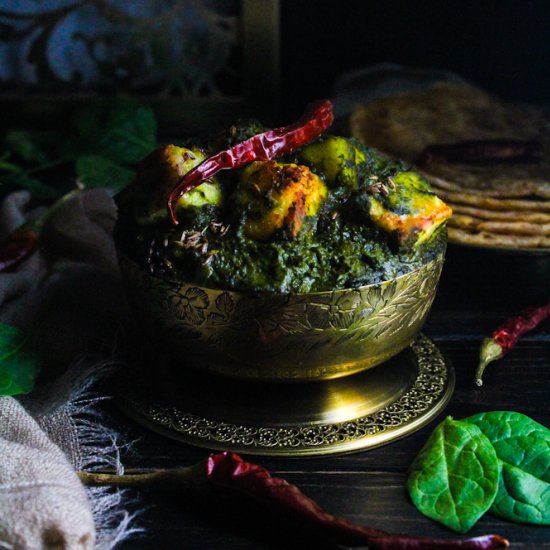 Palak Paneer (Spinach Paneer Curry)