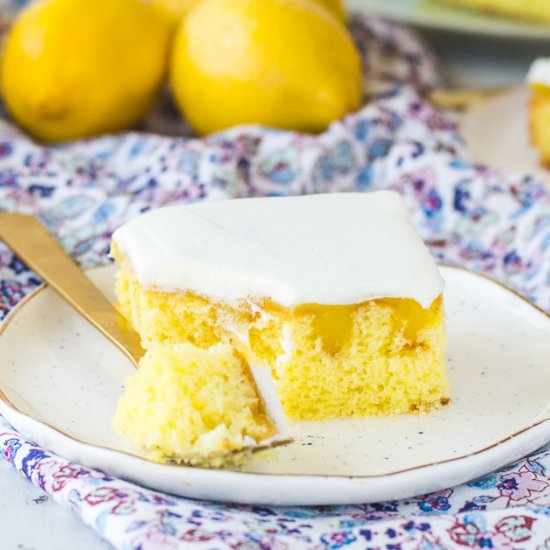 Easy Lemon Poke Cake