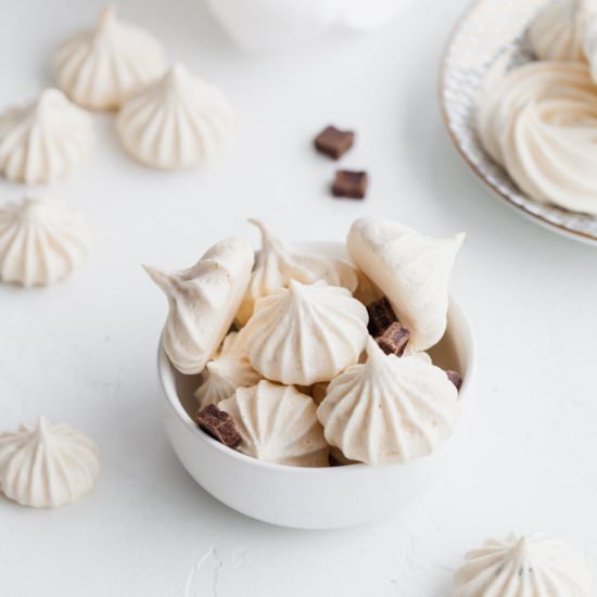 Mint Chocolate Meringue Cookies