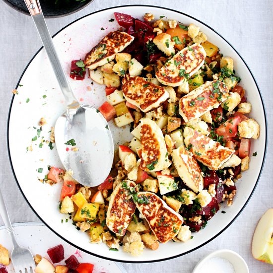 Beet Salad with Apple and Halloumi