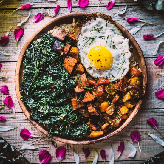 Savoury Breakfast Bowl with Egg