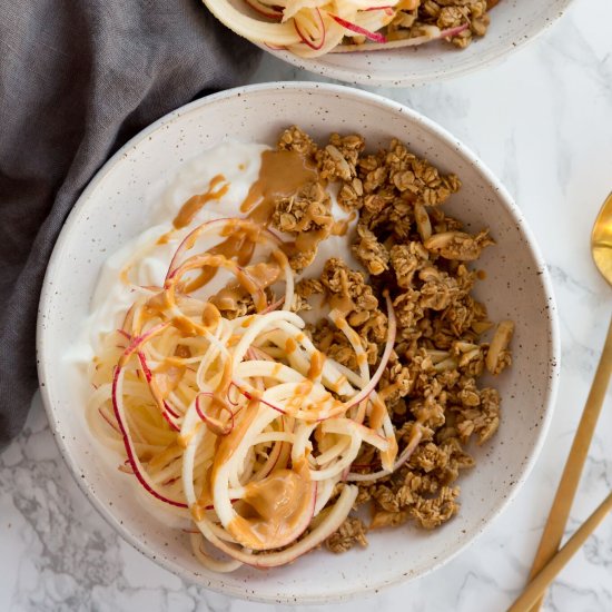 Apple Pie Granola Yogurt Bowls