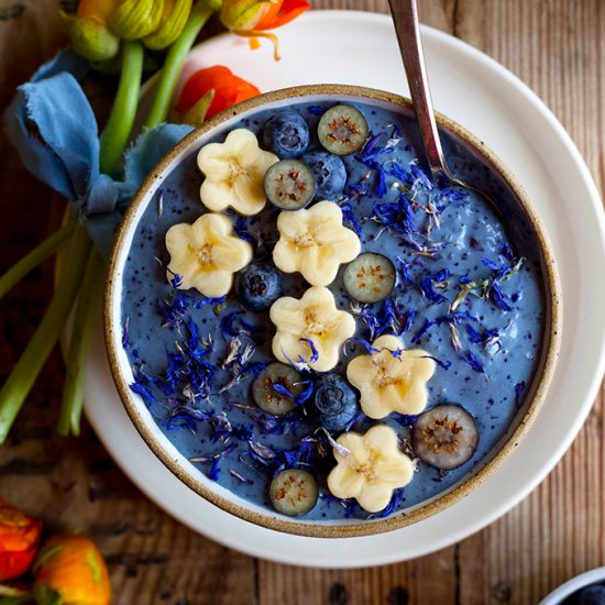 Blue Rose Fairy Smoothie Bowl