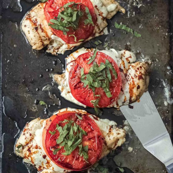 Sheet Pan Chicken Caprese