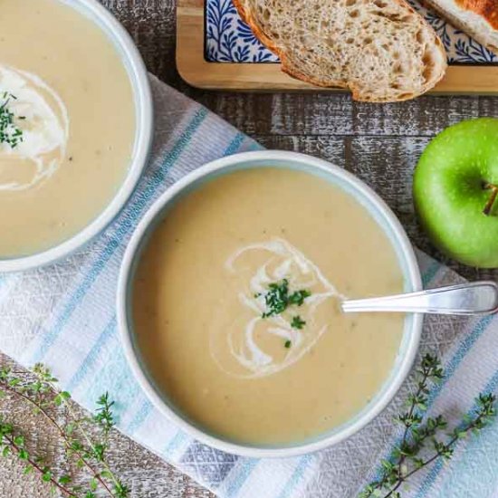 Creamy Parsnip & Apple Soup