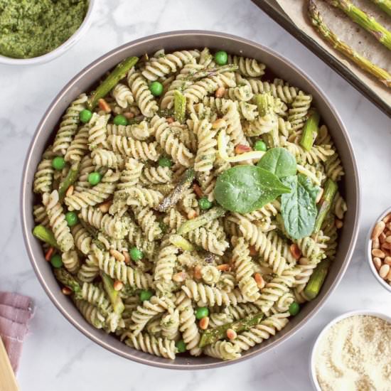 Pesto Pasta with Asparagus and Peas