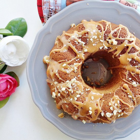 Tahini Apple Cake