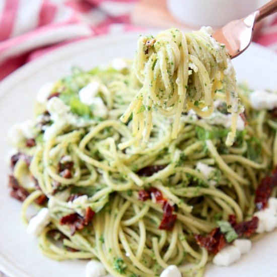 Kale Pesto Spaghetti