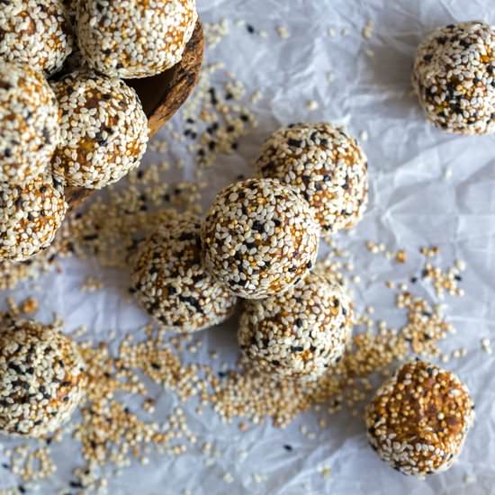 QUINOA DATE TAHINI ENERGY BALLS