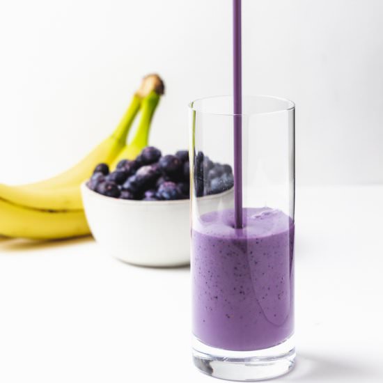 Blueberry Almond Yogurt Smoothie