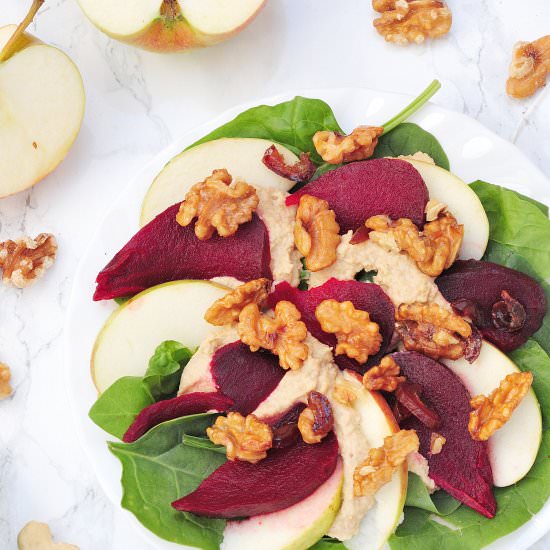 Beetroot and apple salad with nuts