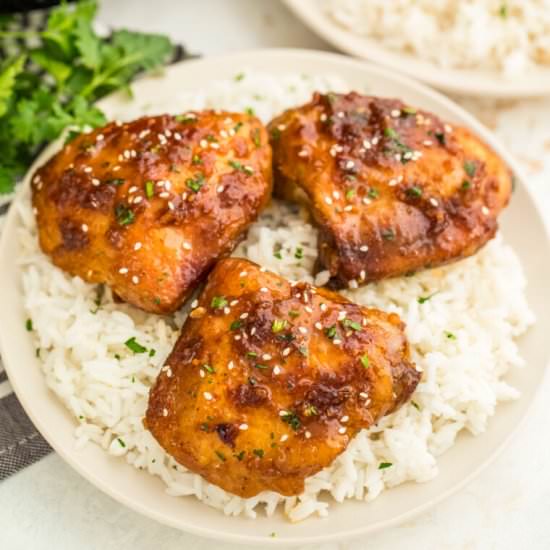 Slow Cooker Garlic Chicken