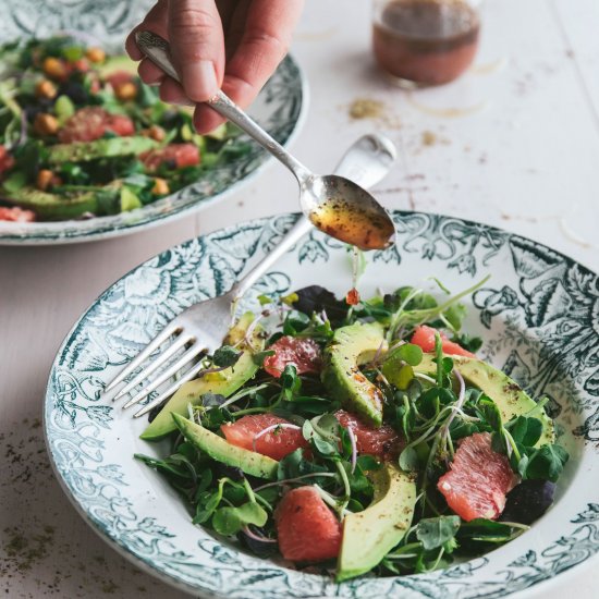 GRAPEFRUIT AND AVOCADO SALAD