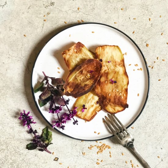 Fried aubergines with honey