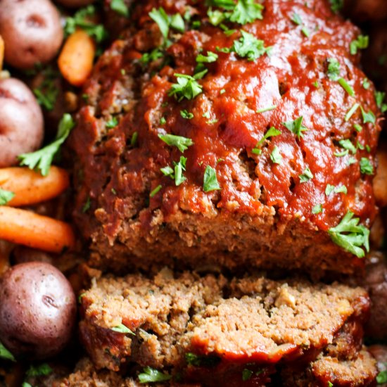 Easy Crockpot Meatloaf Dinner